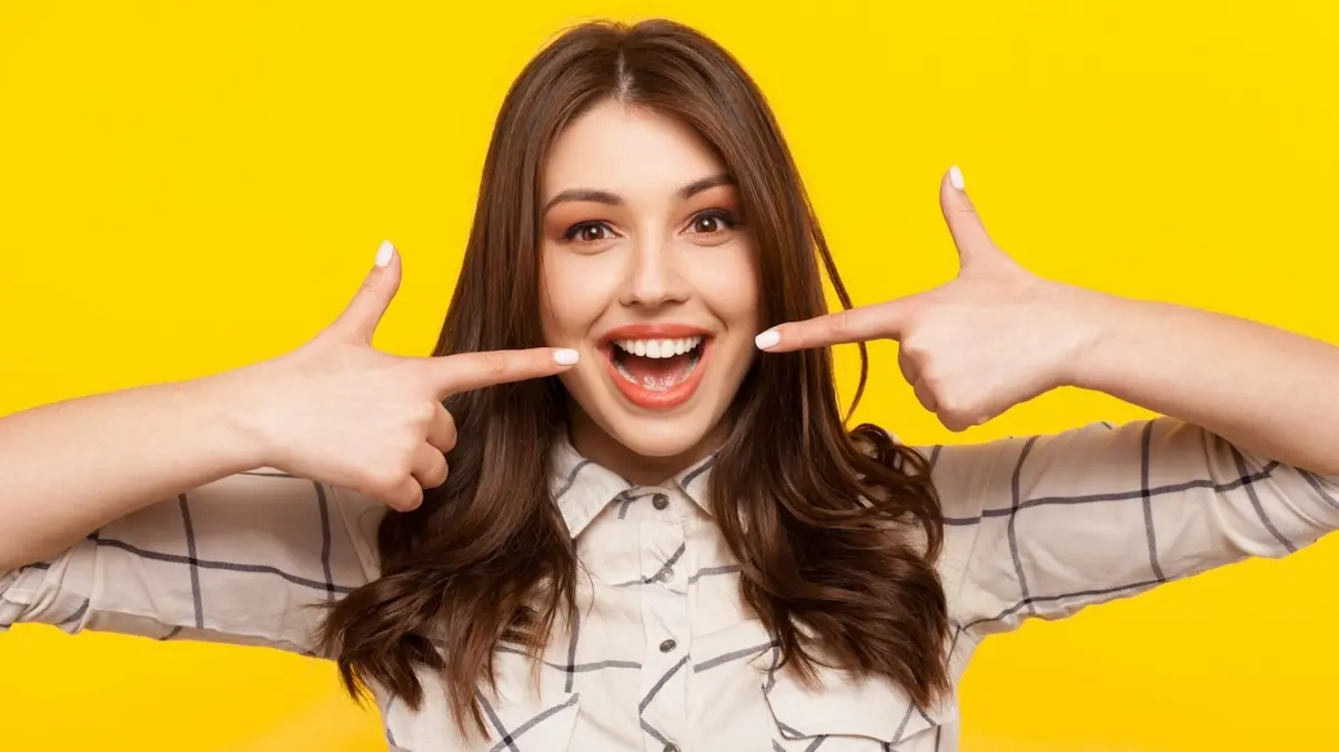 What Is Menstruation Gingivitis? How Women's Periods Affect Gum Health